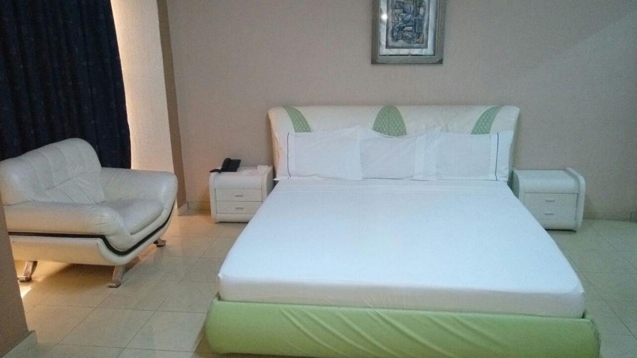 Riviera Hotel Benin Cotonou Exteriör bild