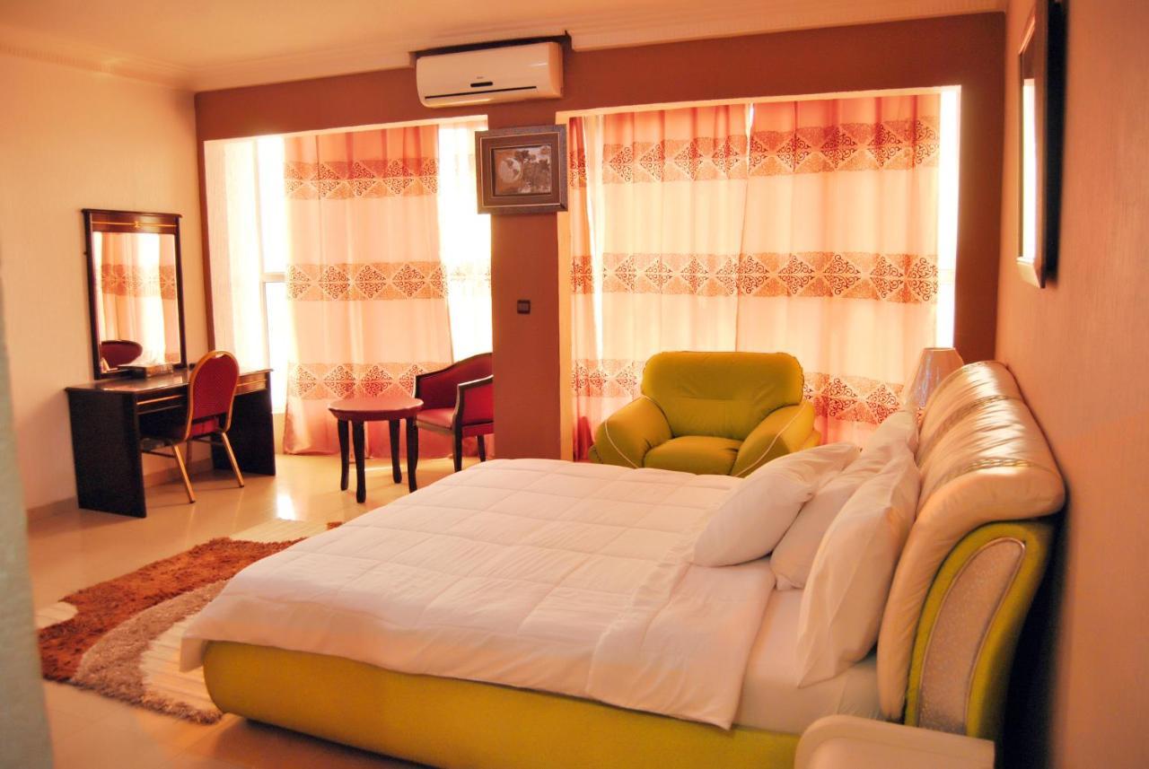Riviera Hotel Benin Cotonou Exteriör bild