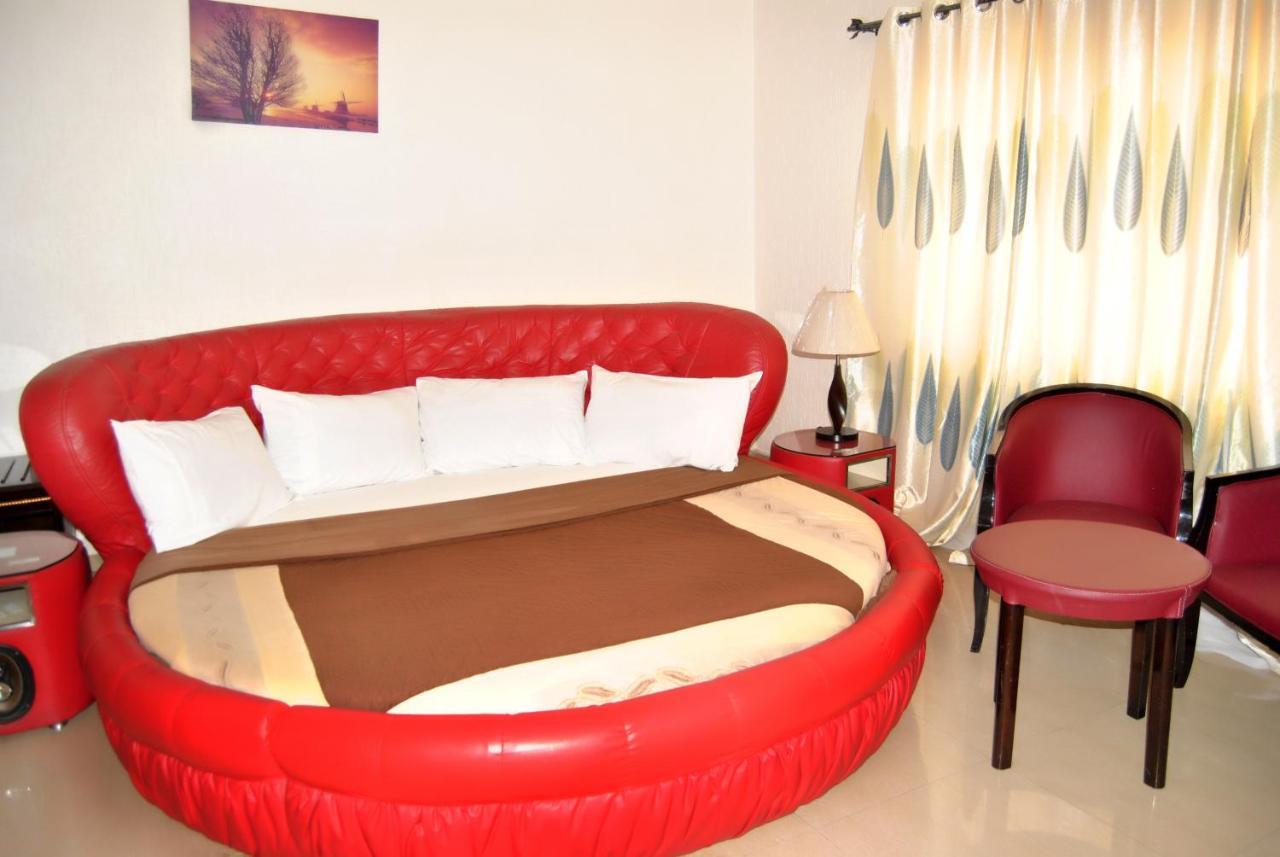 Riviera Hotel Benin Cotonou Exteriör bild