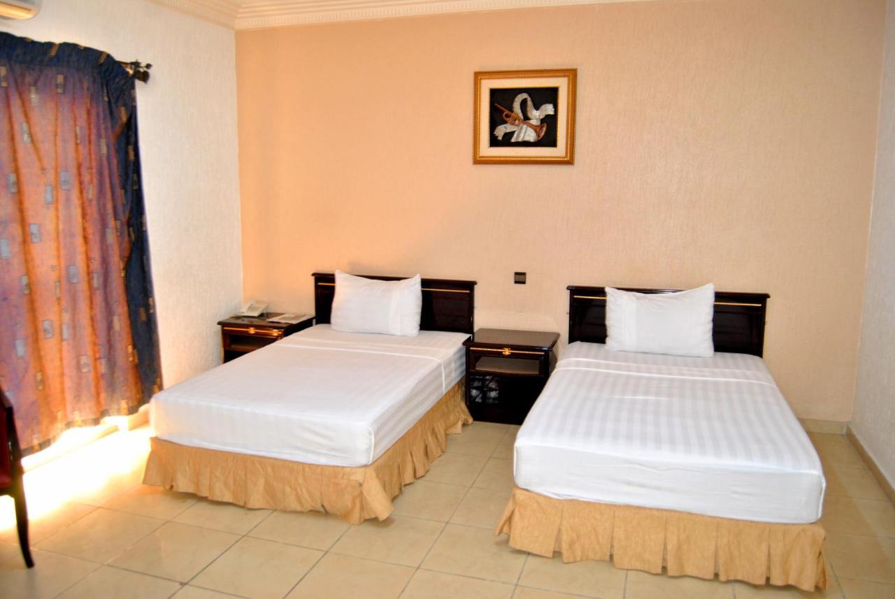 Riviera Hotel Benin Cotonou Exteriör bild